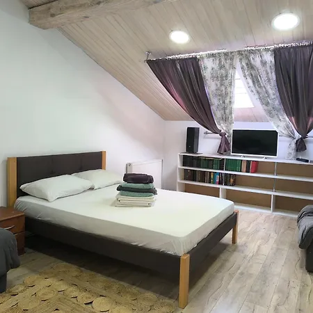 центр оперний теат однокімнатні з кухня-студія кондиціонер Apartament